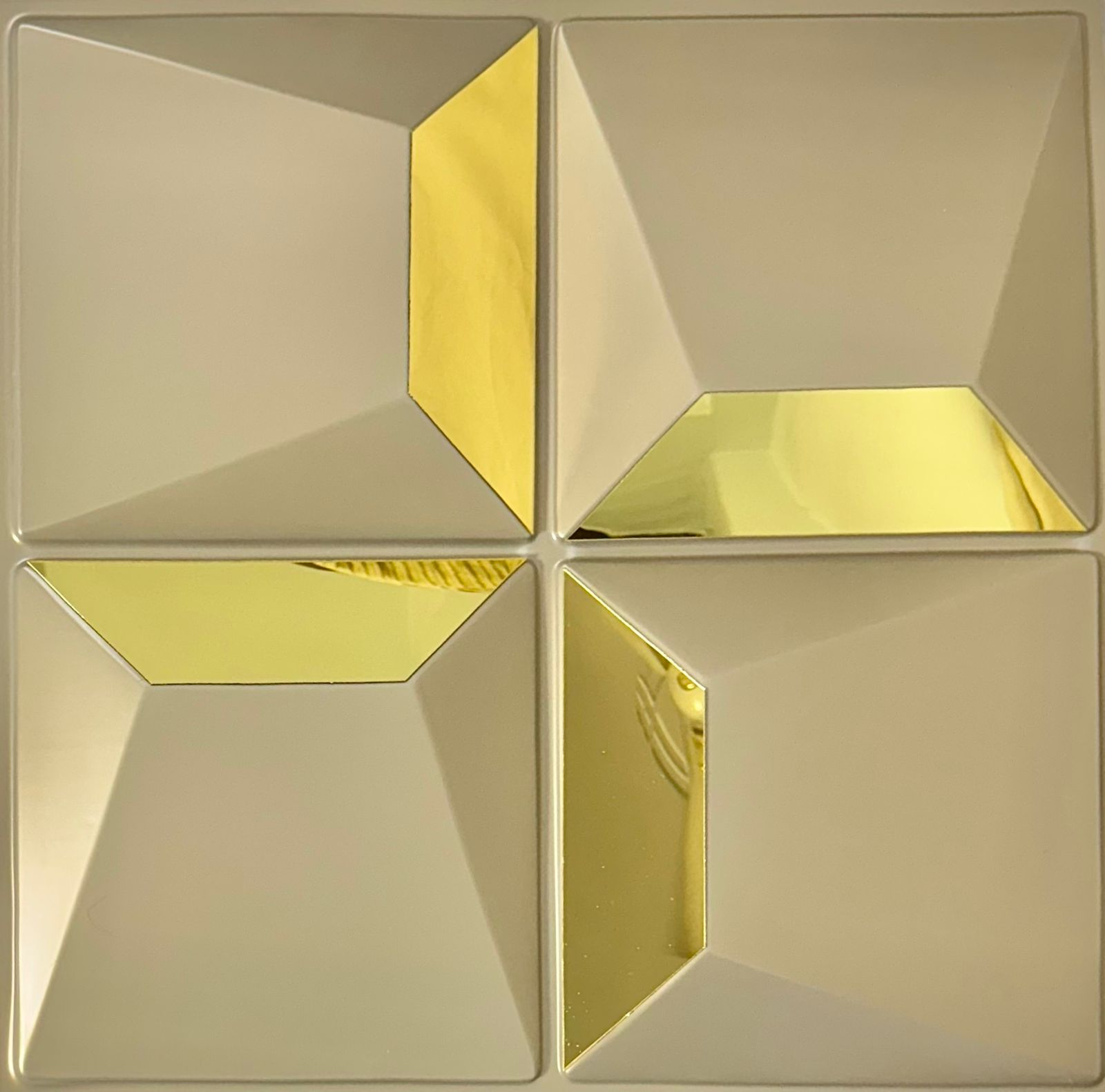 GCG006 Champagne Gold